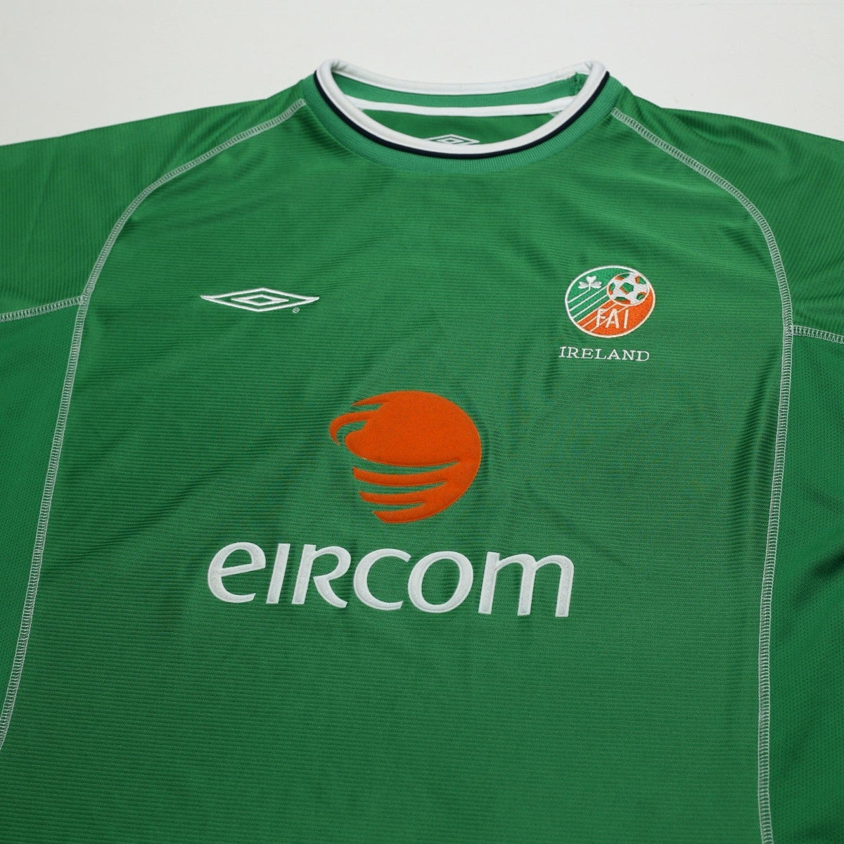 2002/03 Keane #6 Ireland Vintage Umbro Home Football Shirt (XL)