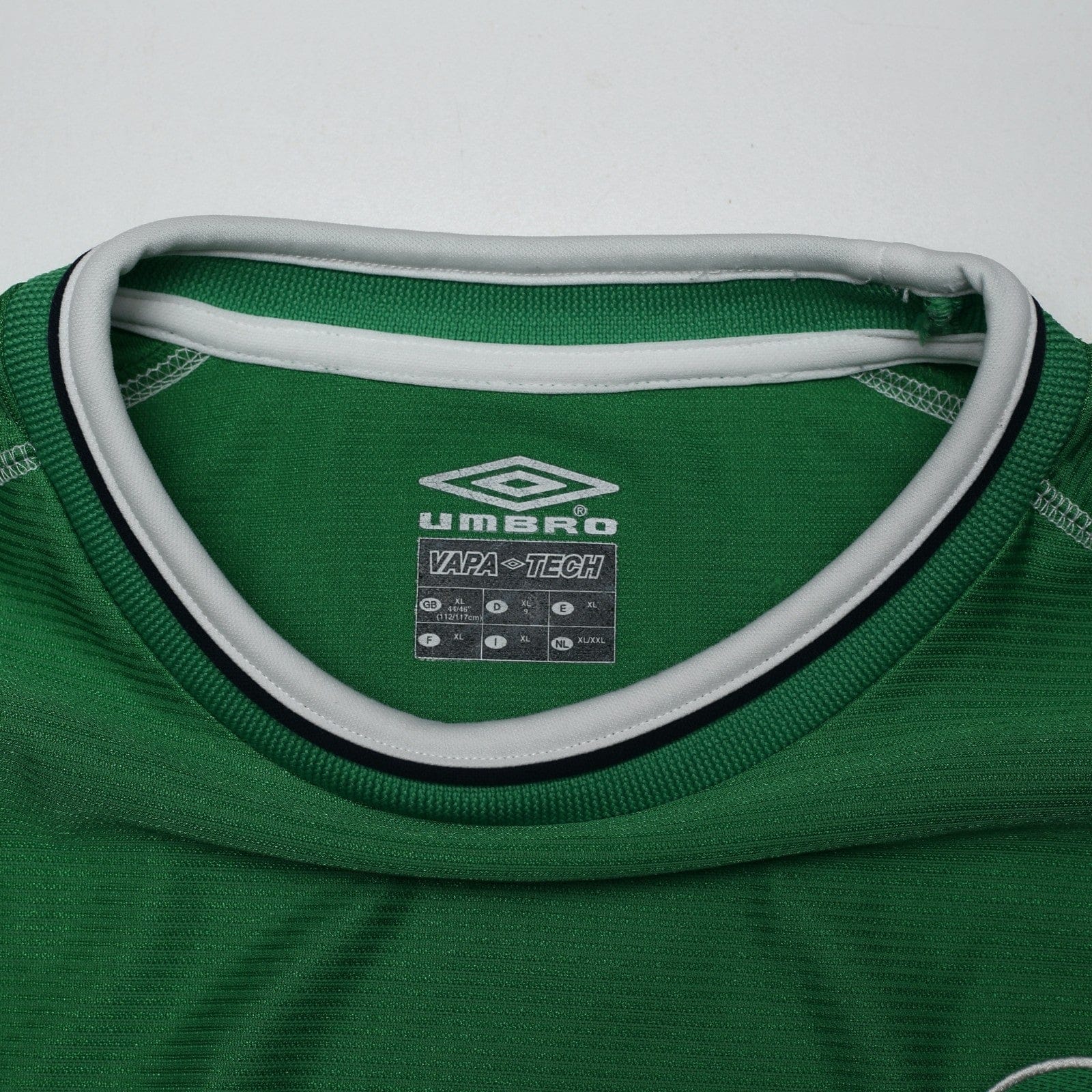 2002/03 Keane #6 Ireland Vintage Umbro Home Football Shirt (XL)