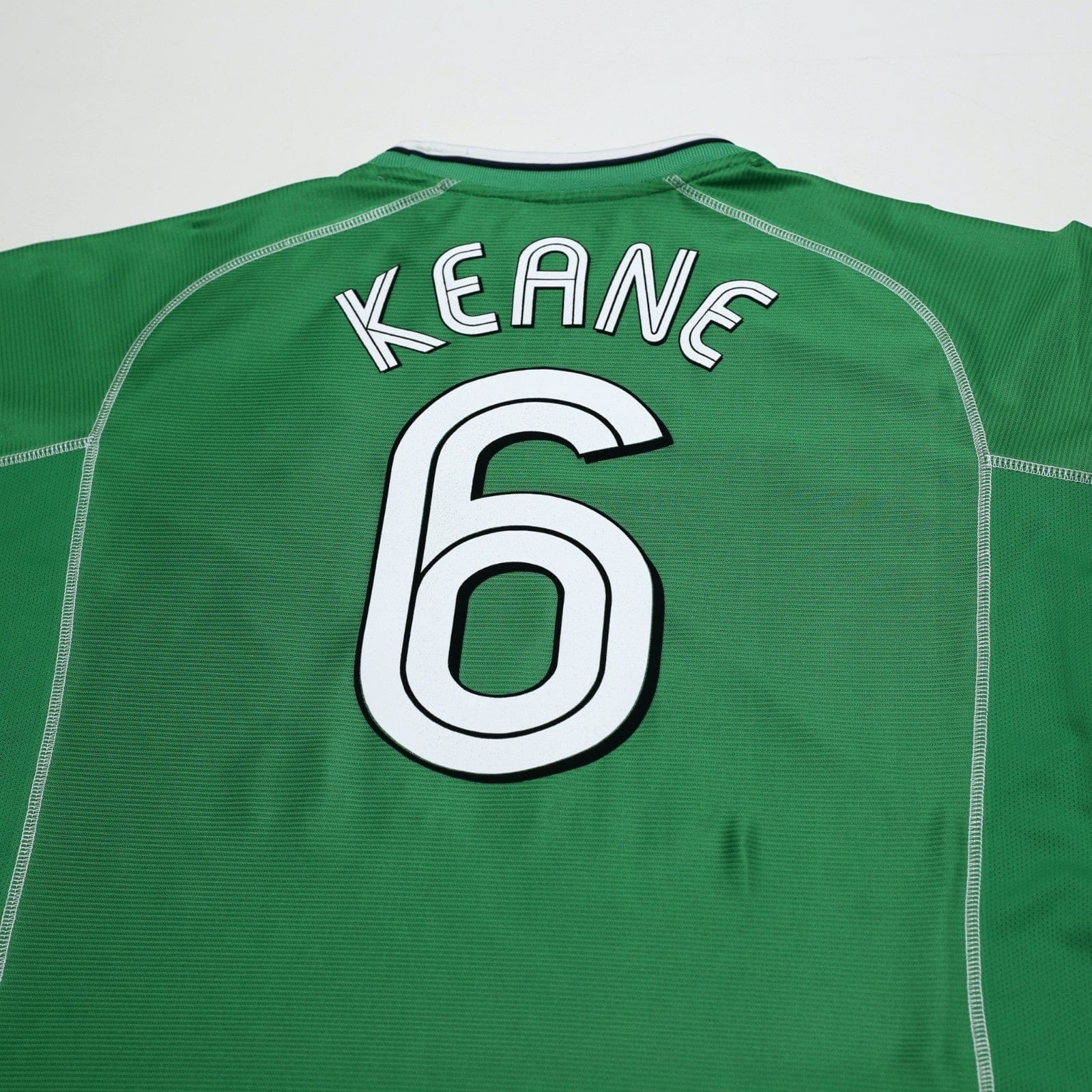 2002/03 Keane #6 Ireland Vintage Umbro Home Football Shirt (XL)