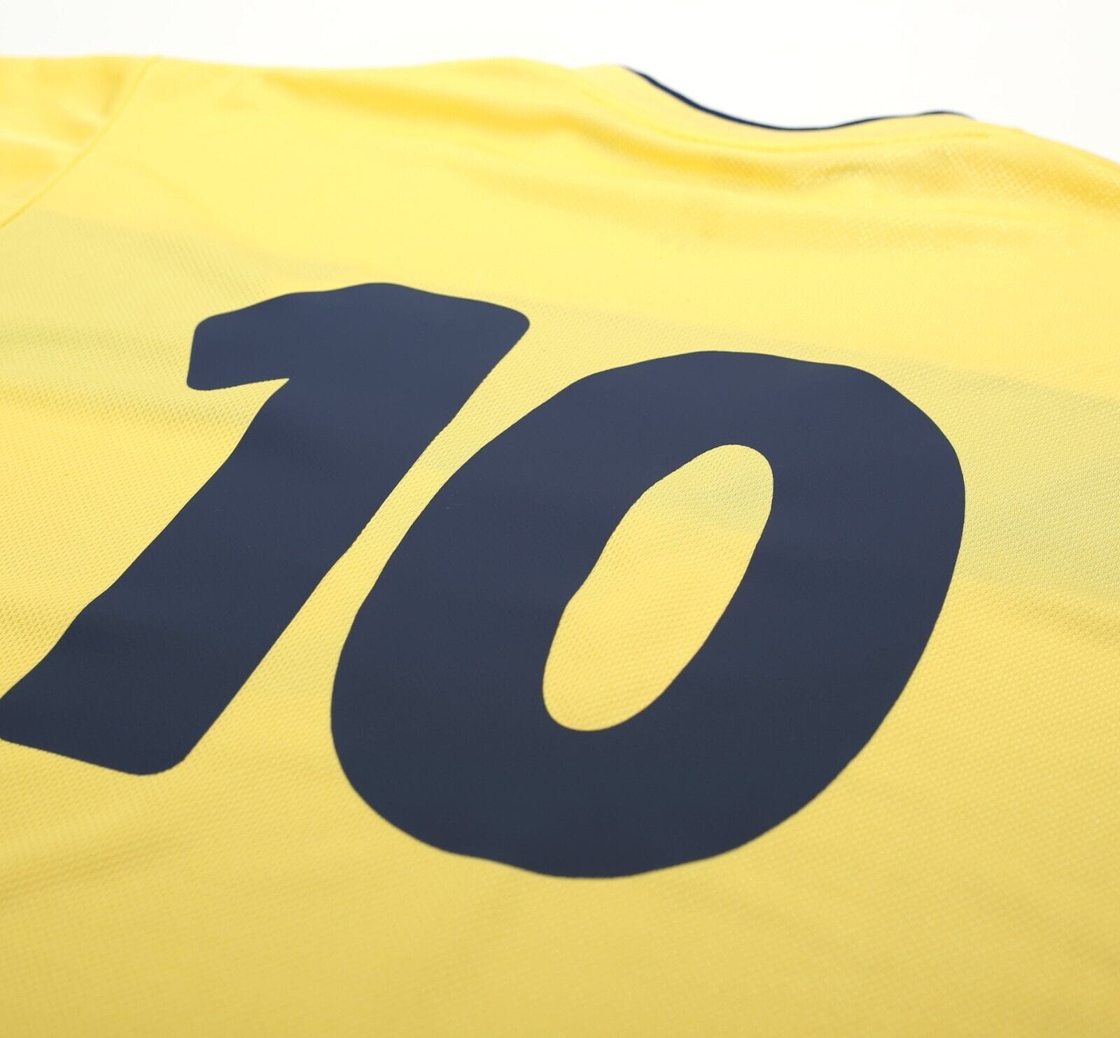 2002/03 LAMBERT #10 Scotland Vintage FILA Away Football Shirt (L)