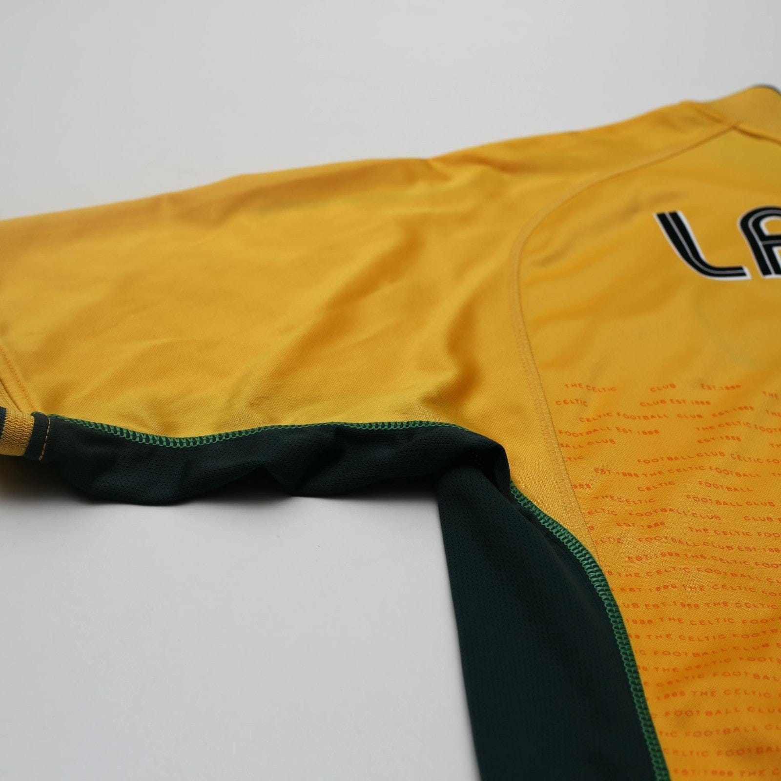 2002/03 Larsson #7 Celtic Vintage Umbro Away Football Shirt (L)