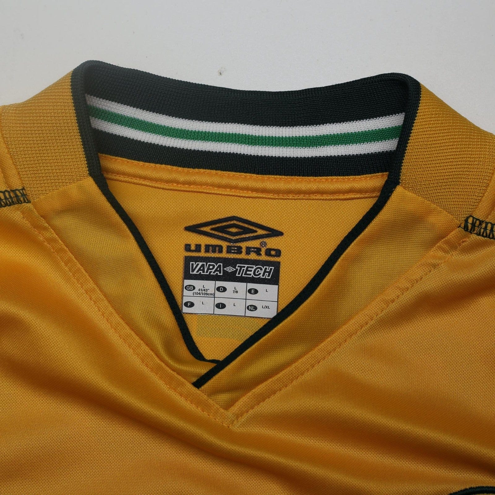 2002/03 Larsson #7 Celtic Vintage Umbro Away Football Shirt (L)