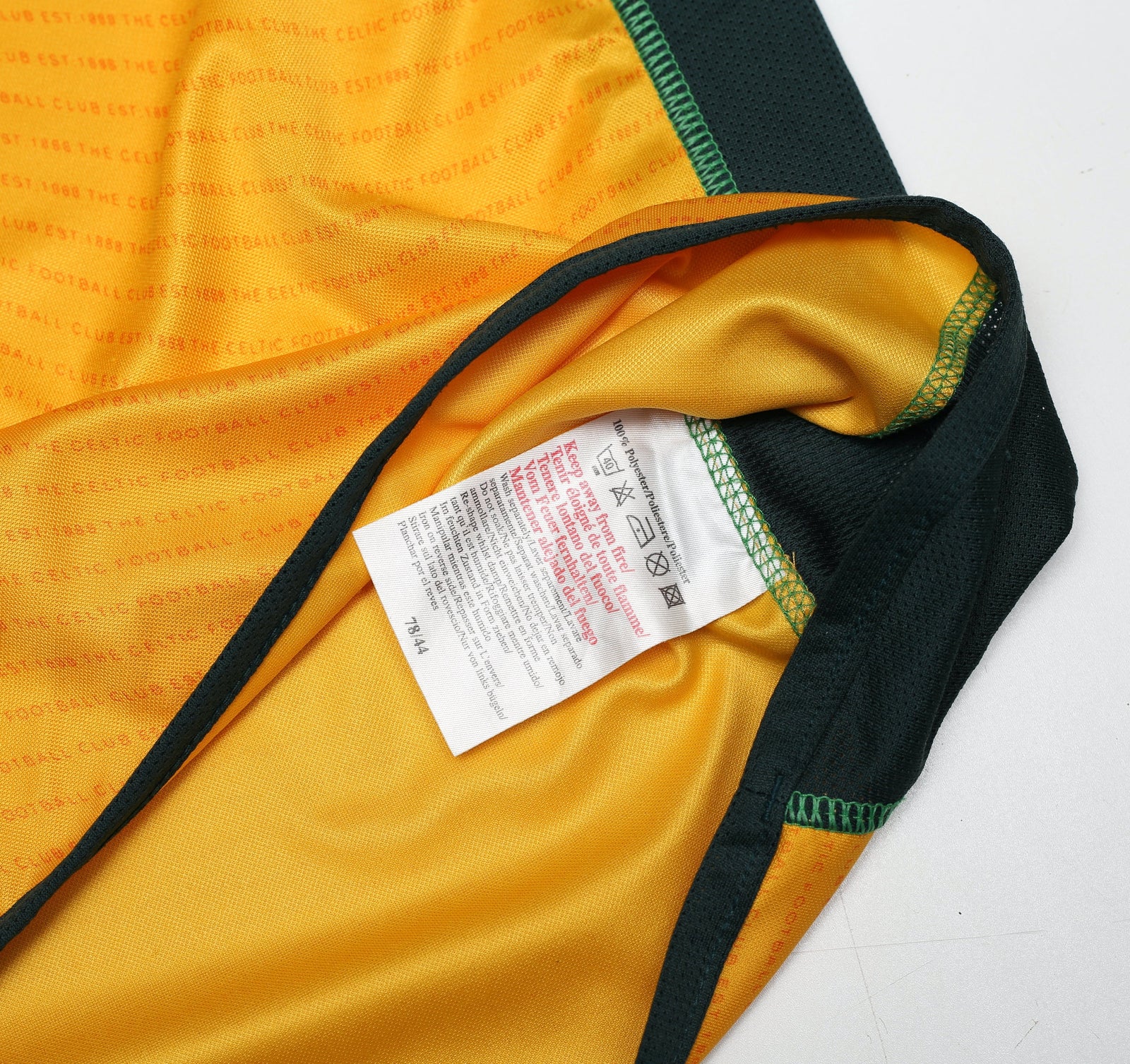 2002/03 LARSSON #7 Celtic Vintage Umbro Away Football Shirt (L)