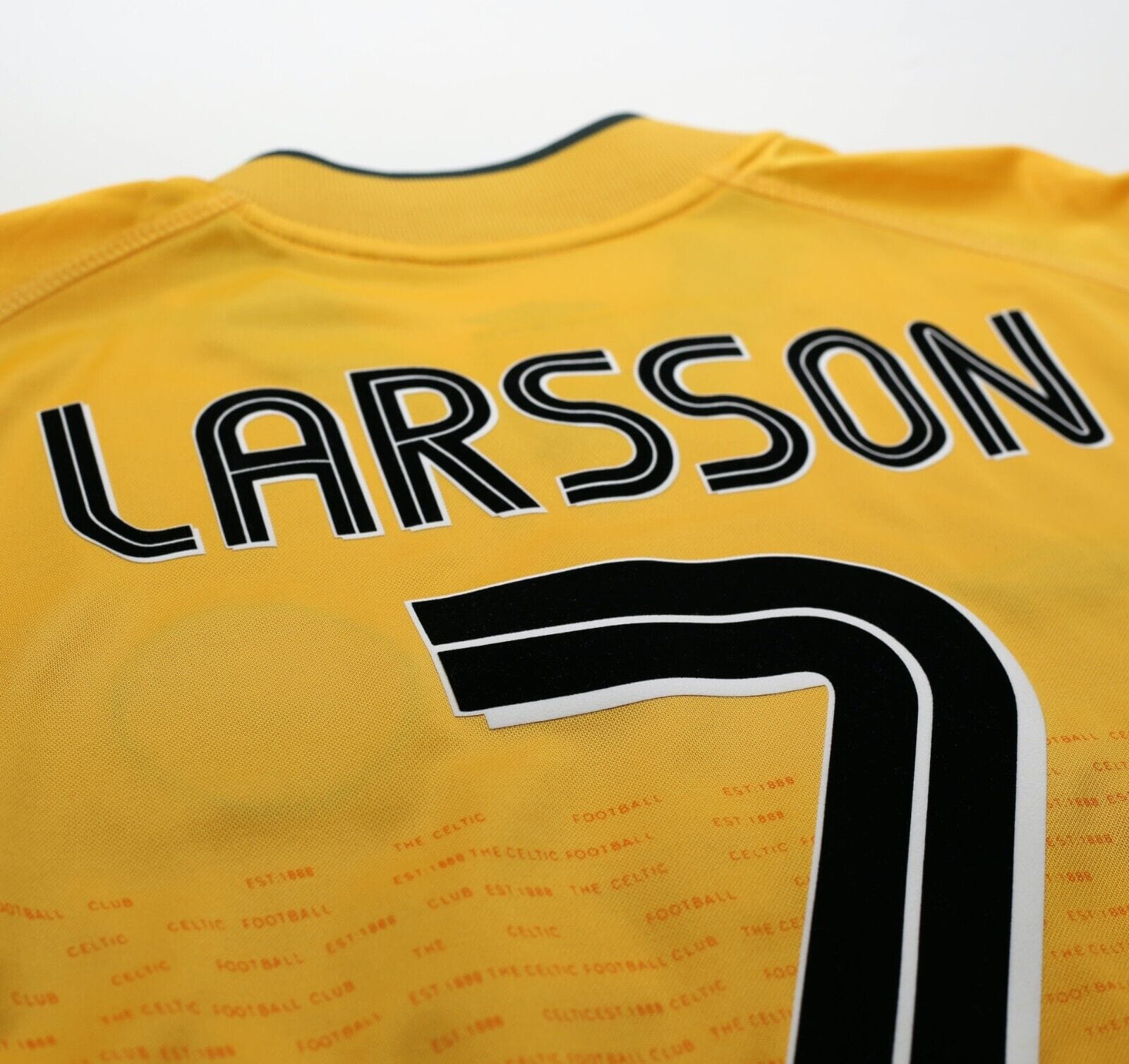 2002/03 LARSSON #7 Celtic Vintage Umbro Away Football Shirt (L) Sweden
