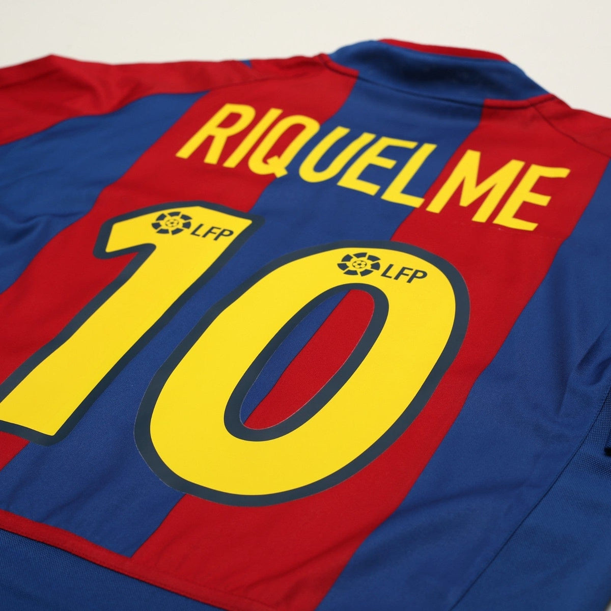 2002/03 Riquelme #10 Barcelona Vintage Nike Home Football Shirt (M)
