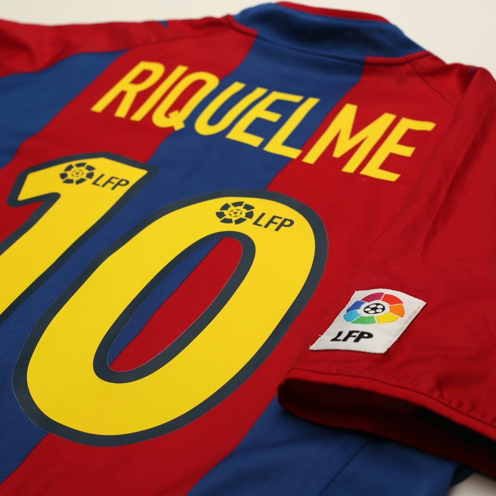 2002/03 Riquelme #10 Barcelona Vintage Nike Home Football Shirt (M)