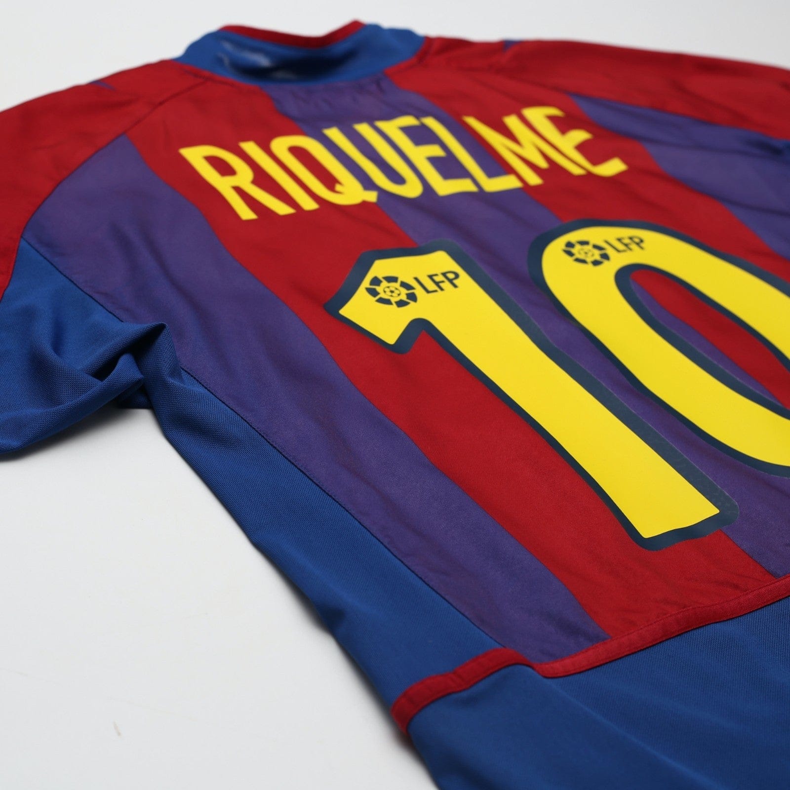 2002/03 Riquelme #10 Barcelona Vintage Nike Home Football Shirt (M) Player Spec