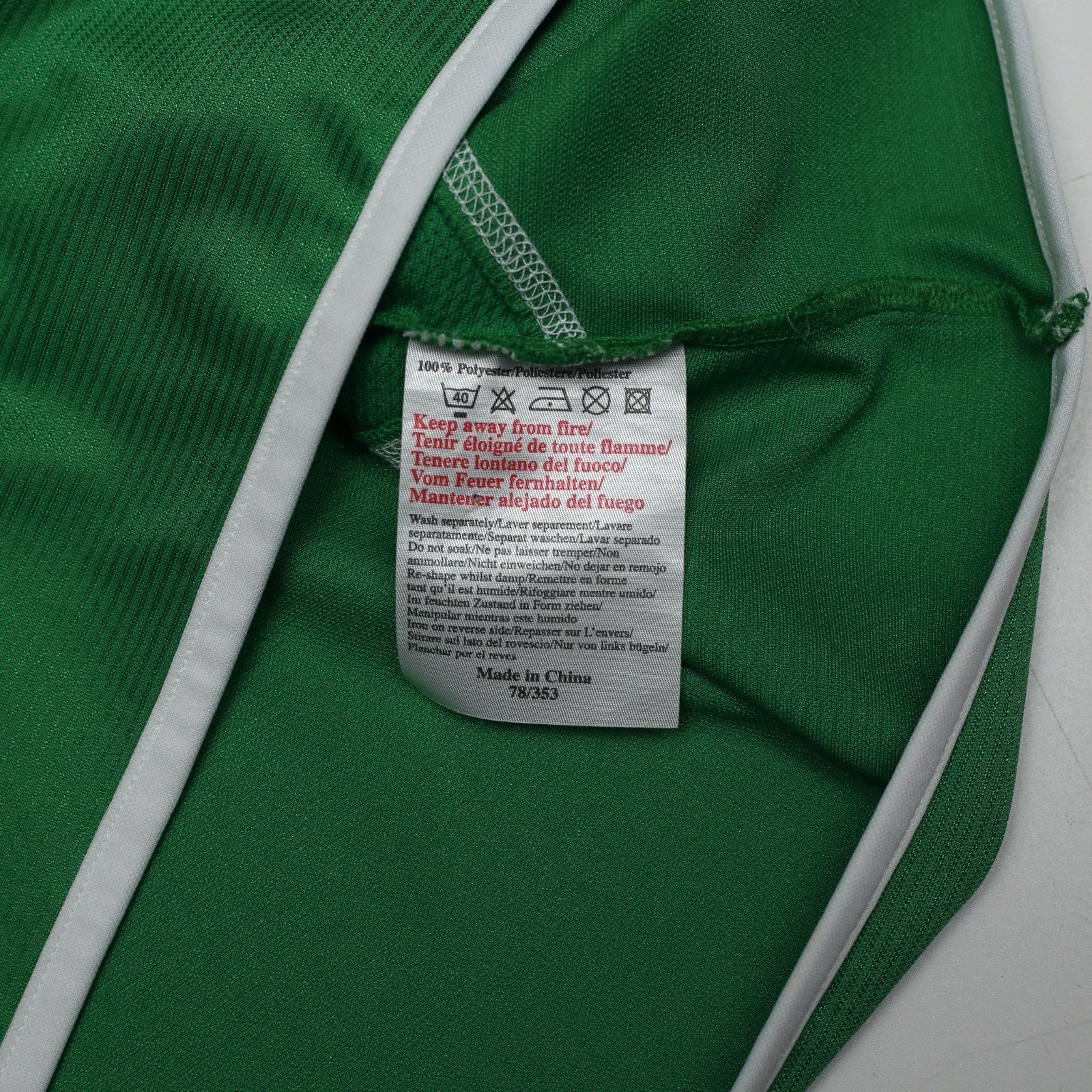 2002/03 Robbie Keane #10 Ireland Vintage Umbro Home Football Shirt (M) 2002 WC