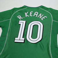 2002/03 Robbie Keane #10 Ireland Vintage Umbro Home Football Shirt (M) 2002 WC
