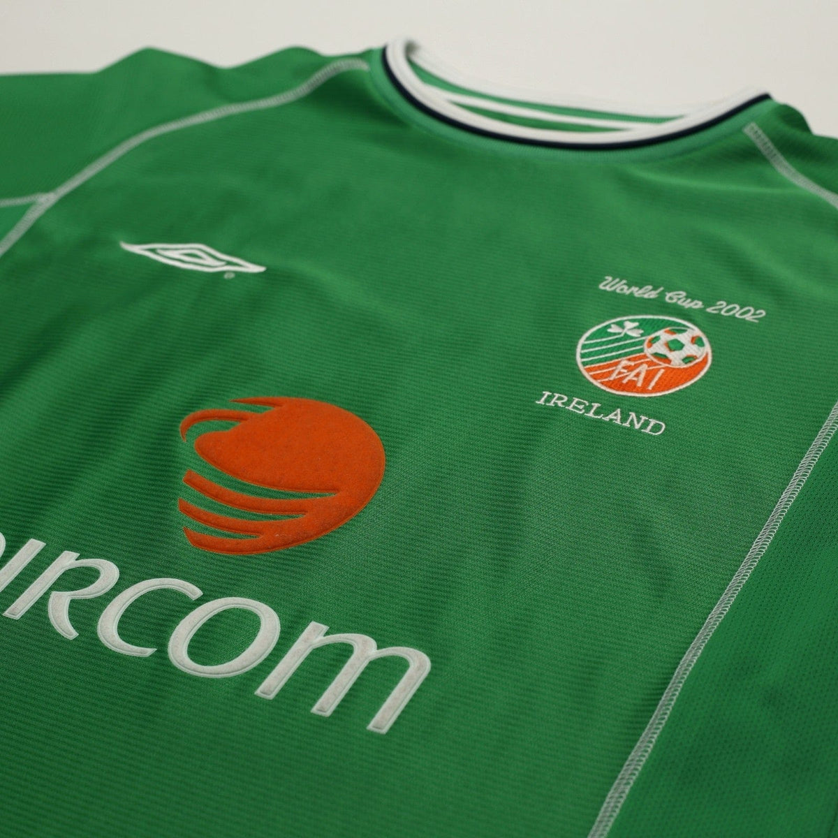2002/03 Robbie Keane #10 Ireland Vintage Umbro Home Football Shirt (M) 2002 WC
