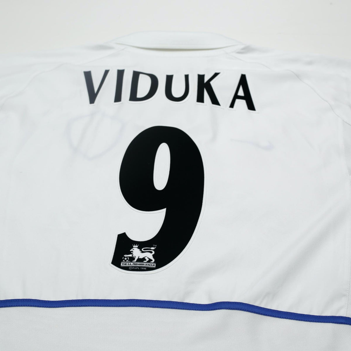 2002/03 Viduka #9 Leeds United Vintage Nike Home Football Shirt (L)