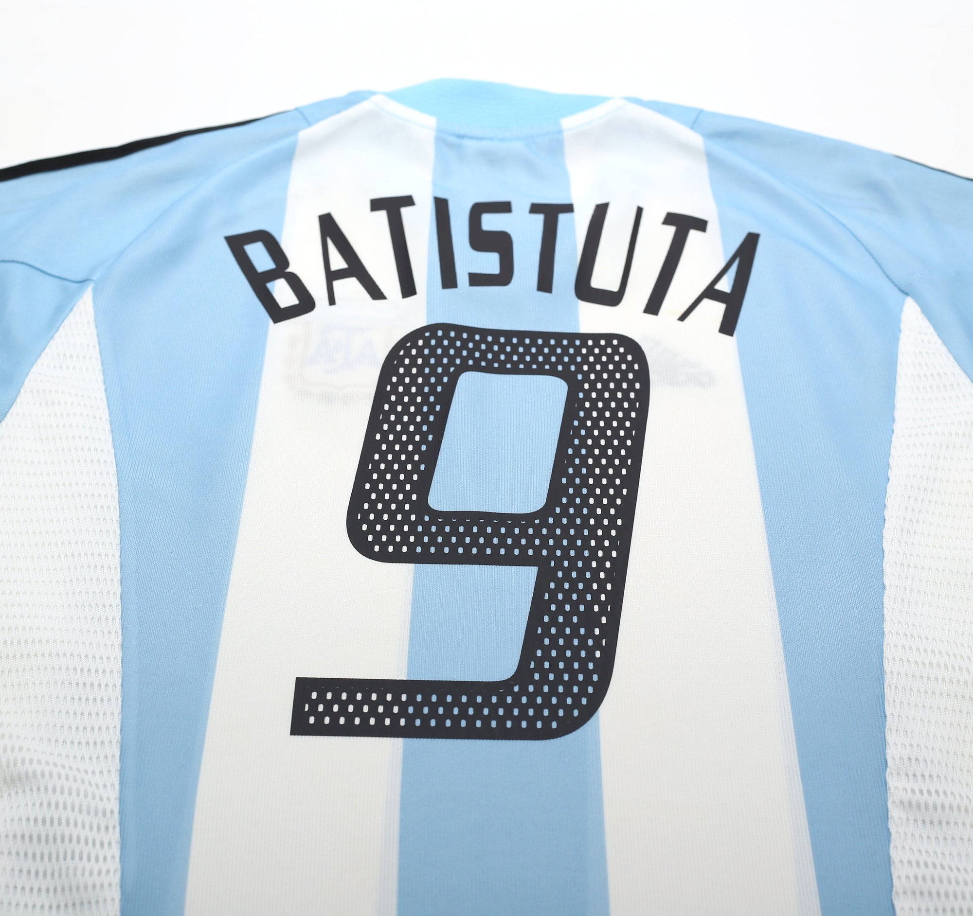 2002/04 BATISTUTA #9 Argentina Vintage adidas Home Football Shirt (M)