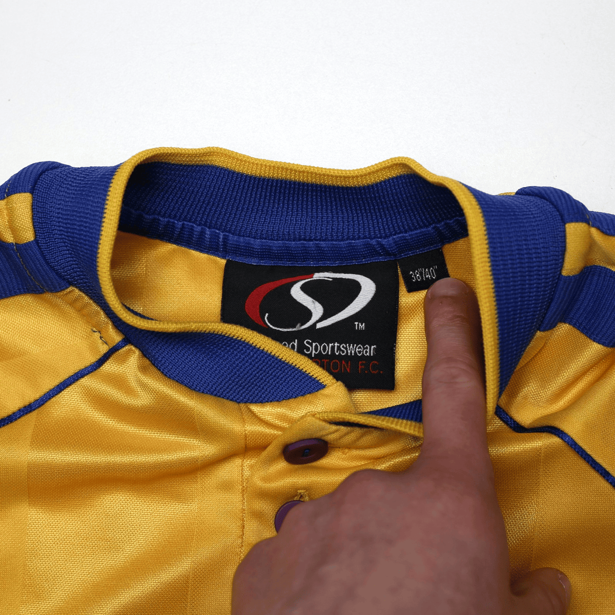 2002/04 Beattie #9 Southampton Vintage Saints Away Football Shirt (M)