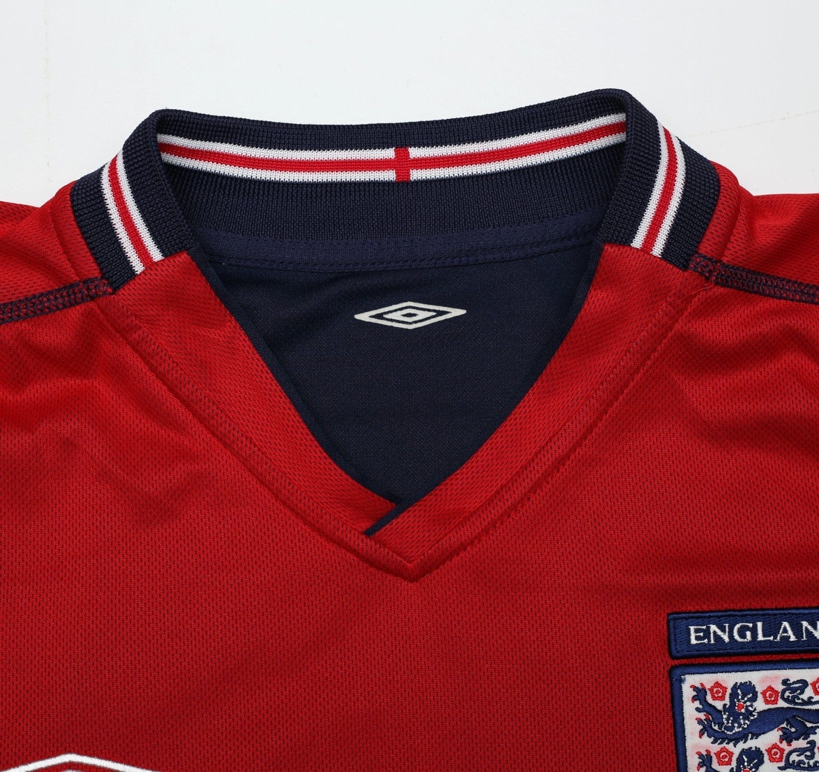 2002/04 BECKHAM #7 England Vintage Umbro Away Football Shirt (L) Argentina WC