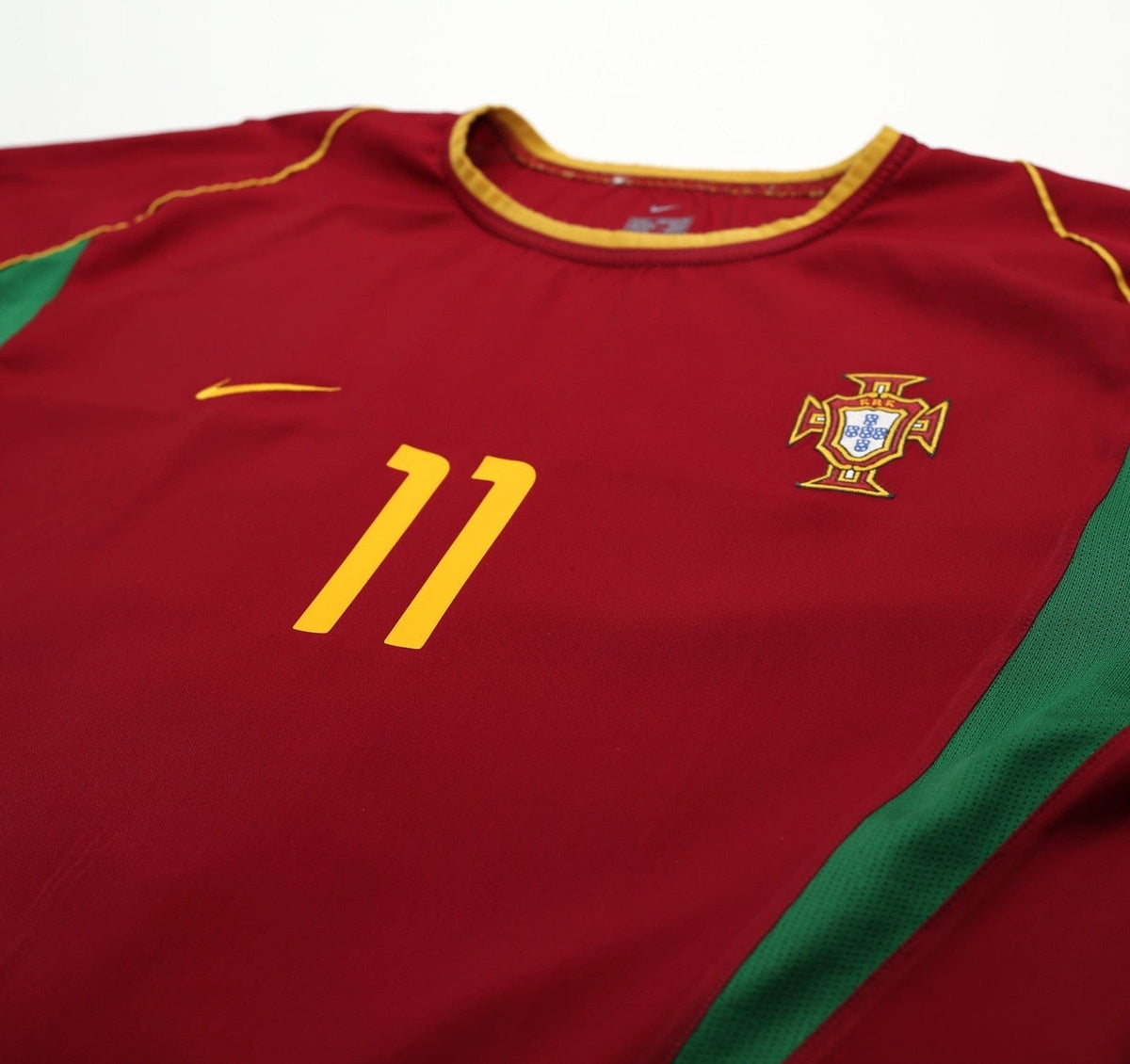 2002/04 C. RONALDO #11 Portugal Vintage Nike Home Football Shirt (L)