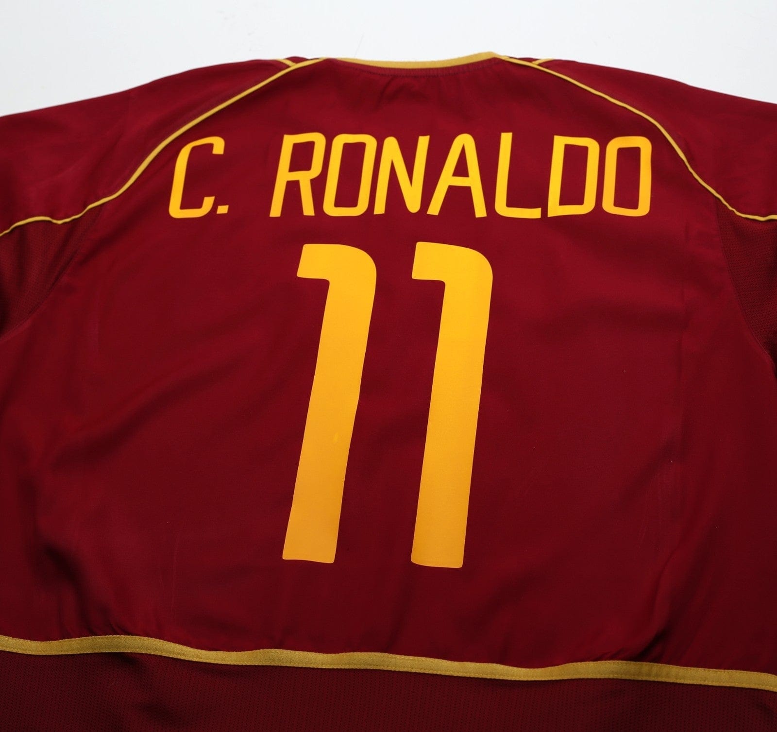 2002/04 C. RONALDO #11 Portugal Vintage Nike Home Football Shirt (L)