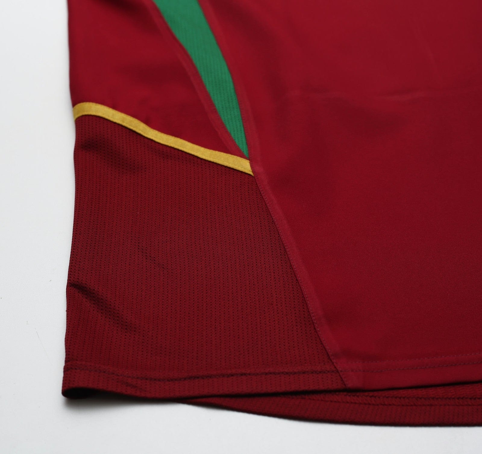 2002/04 C. RONALDO #11 Portugal Vintage Nike Home Football Shirt (L)