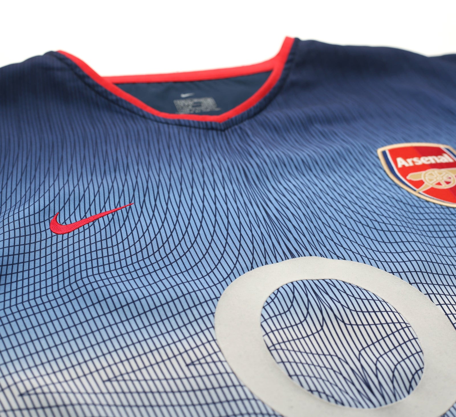 2002/04 CAMPBELL #23 Arsenal Vintage Nike Away Football Shirt Jersey (XL)