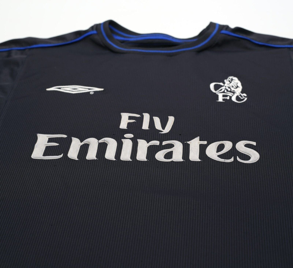 2002/04 CHELSEA Vintage Umbro Away Football Shirt (L)
