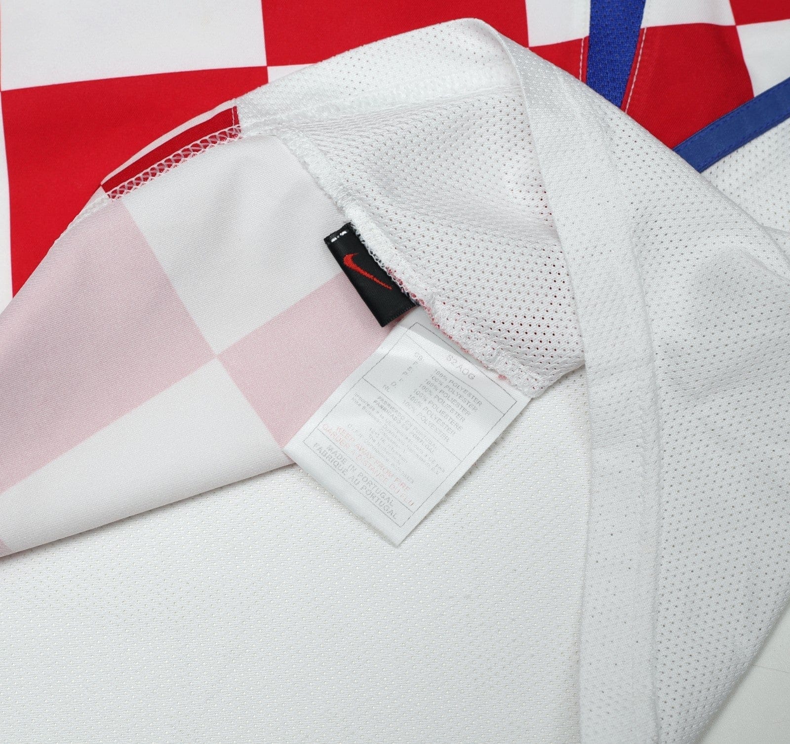 2002/04 CROATIA Vintage Nike Home Football Shirt (M) World Cup 2002