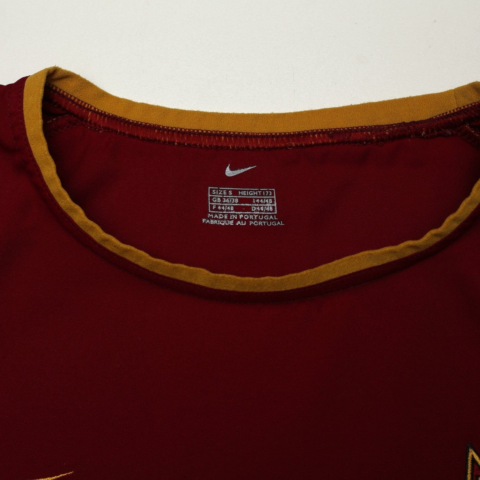 2002/04 Figo #7 Portugal Vintage Nike Home Football Shirt (S)
