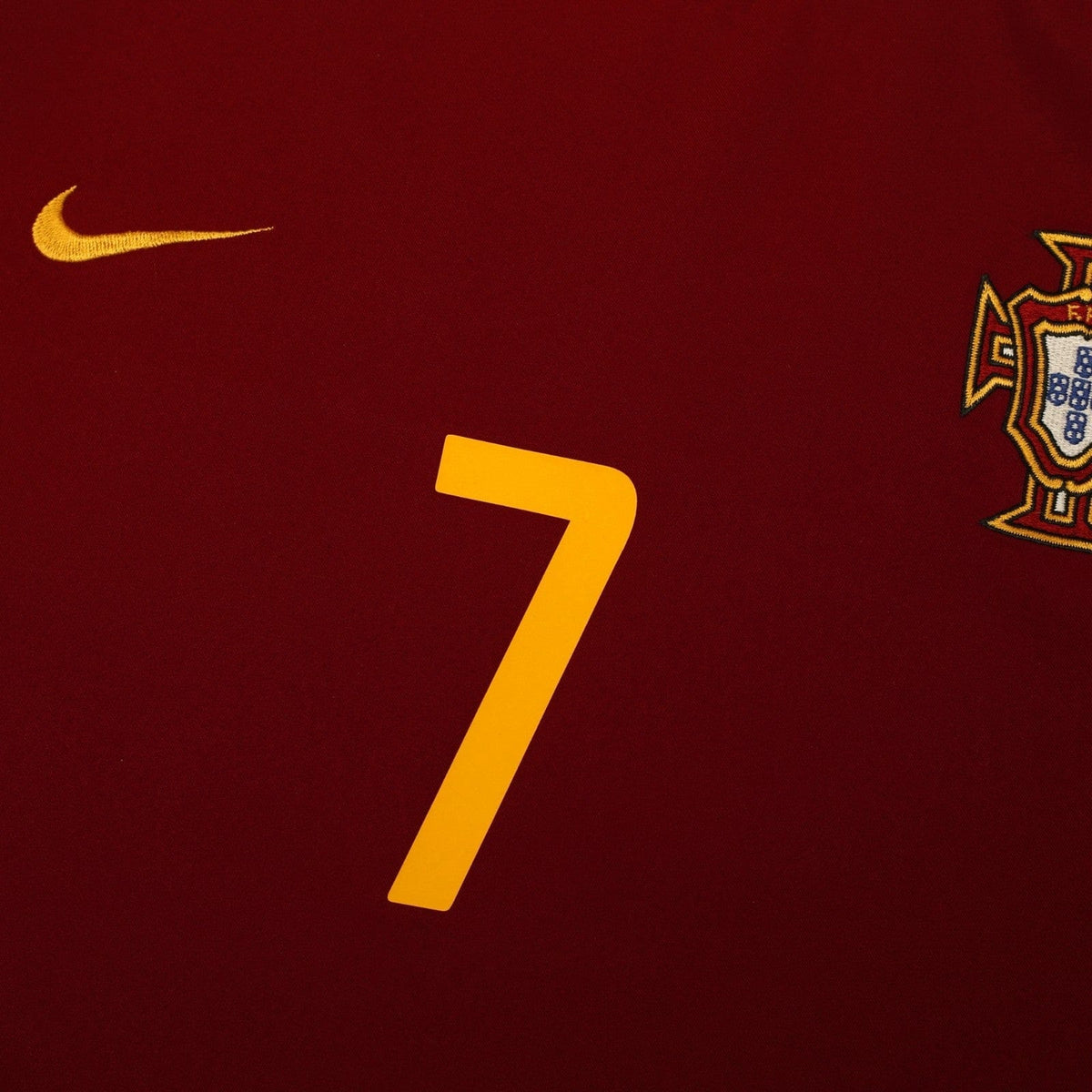 2002/04 Figo #7 Portugal Vintage Nike Home Football Shirt (S)