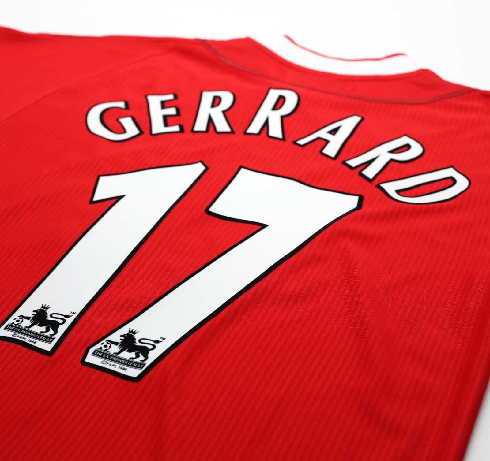 2002/04 GERRARD #17 Liverpool Vintage Reebok Home Football Shirt (S) 34/36