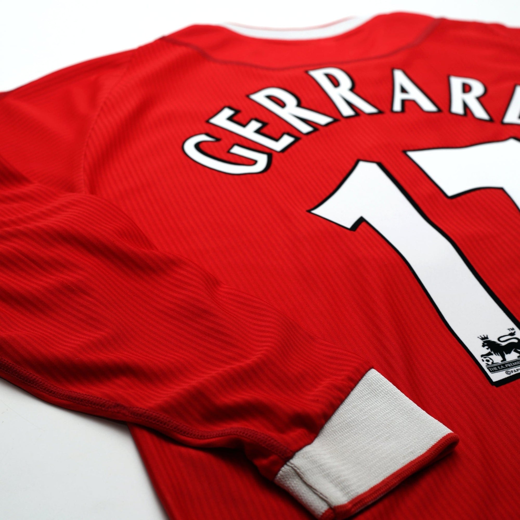 Authentic 2002/04 Gerrard #17 Liverpool Vintage Home LS Football