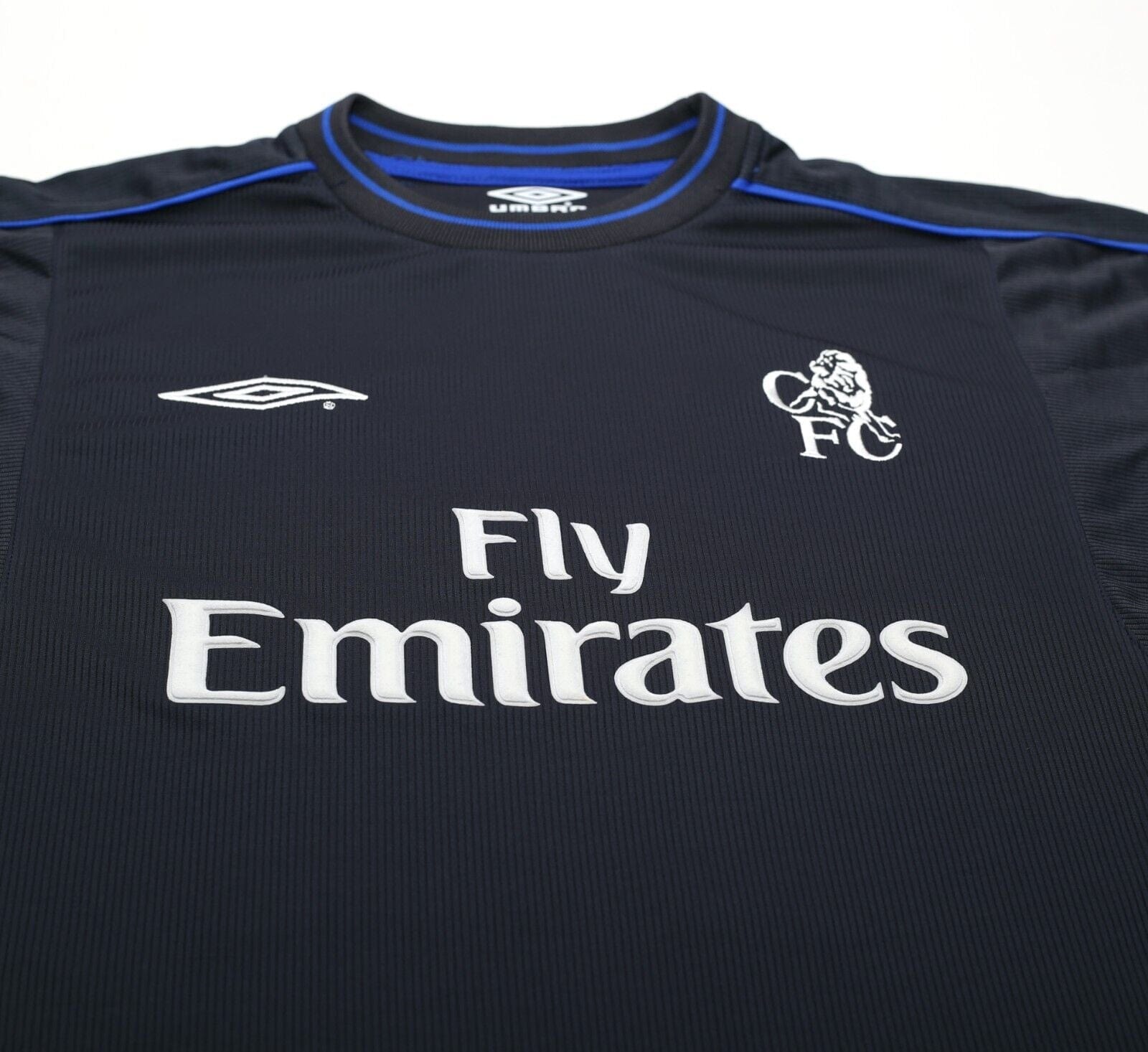 2002/04 GUDJOHNSEN #22 Chelsea Vintage Umbro Away Football Shirt (M)