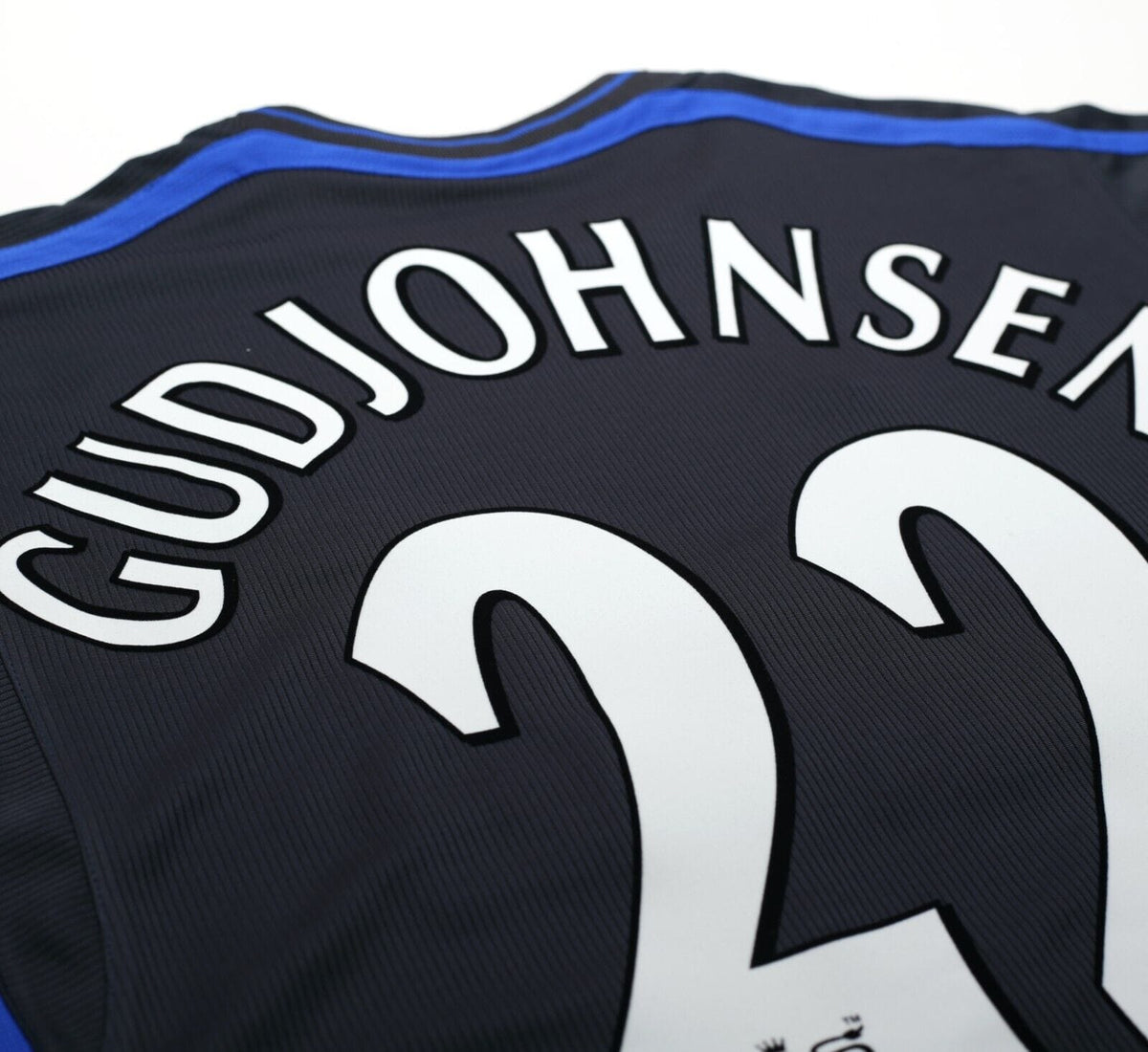 2002/04 GUDJOHNSEN #22 Chelsea Vintage Umbro Away Football Shirt (M)