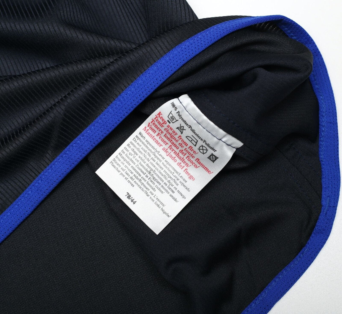 2002/04 GUDJOHNSEN #22 Chelsea Vintage Umbro Away Football Shirt (M)