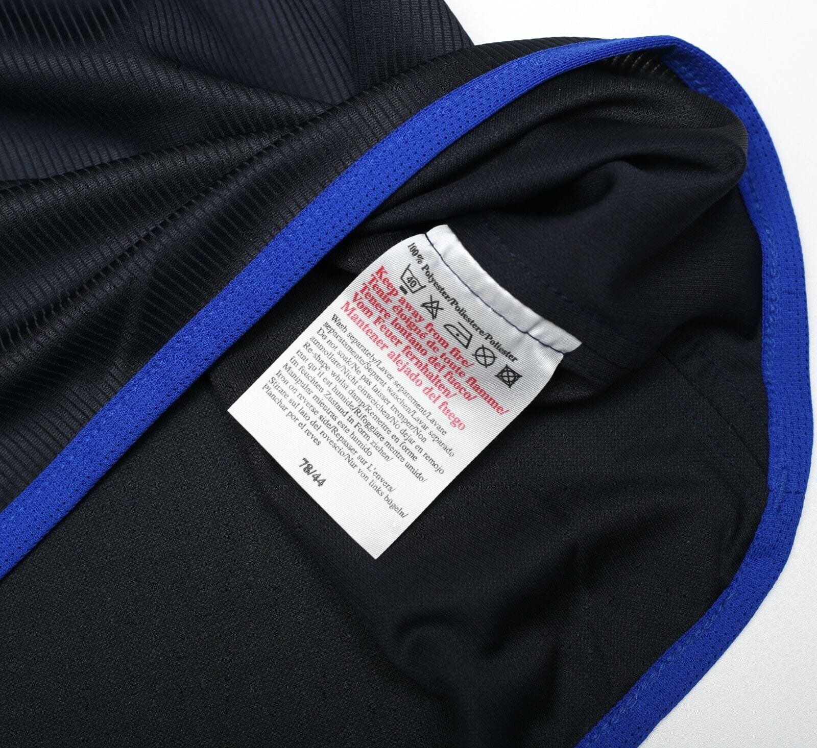 2002/04 GUDJOHNSEN #22 Chelsea Vintage Umbro Away Football Shirt (M)