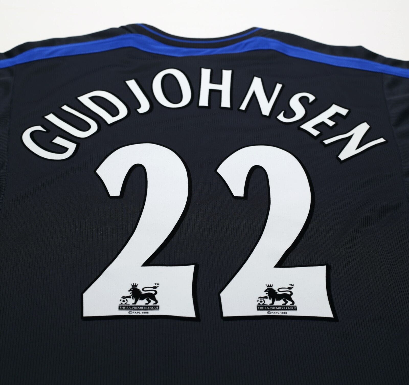 2002/04 GUDJOHNSEN #22 Chelsea Vintage Umbro Long Sleeve Away Football Shirt XL