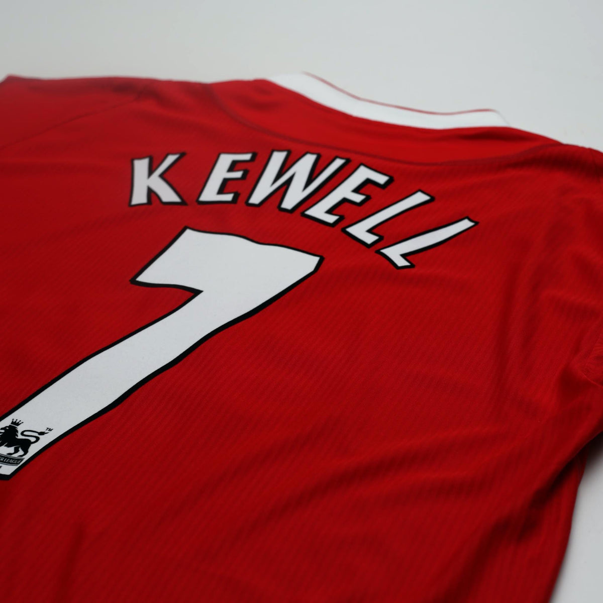 2002/04 Kewell #7 Liverpool Vintage Reebok Home Football Shirt (M)