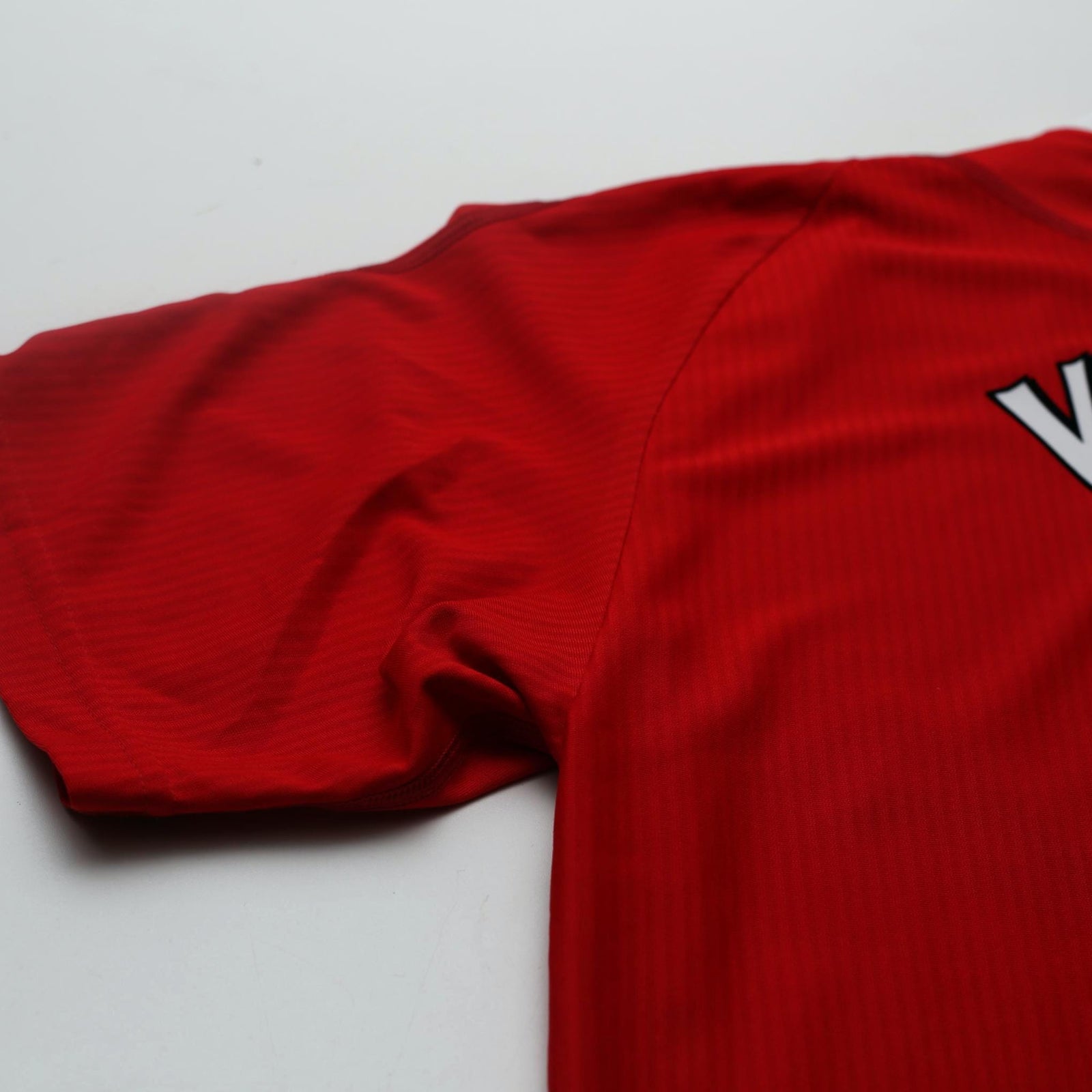 2002/04 Kewell #7 Liverpool Vintage Reebok Home Football Shirt (M)