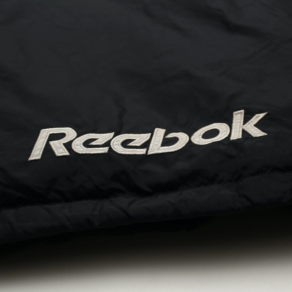 2002/04 Liverpool Vintage Reebok Padded Football Bench Coat Jacket (S/M)