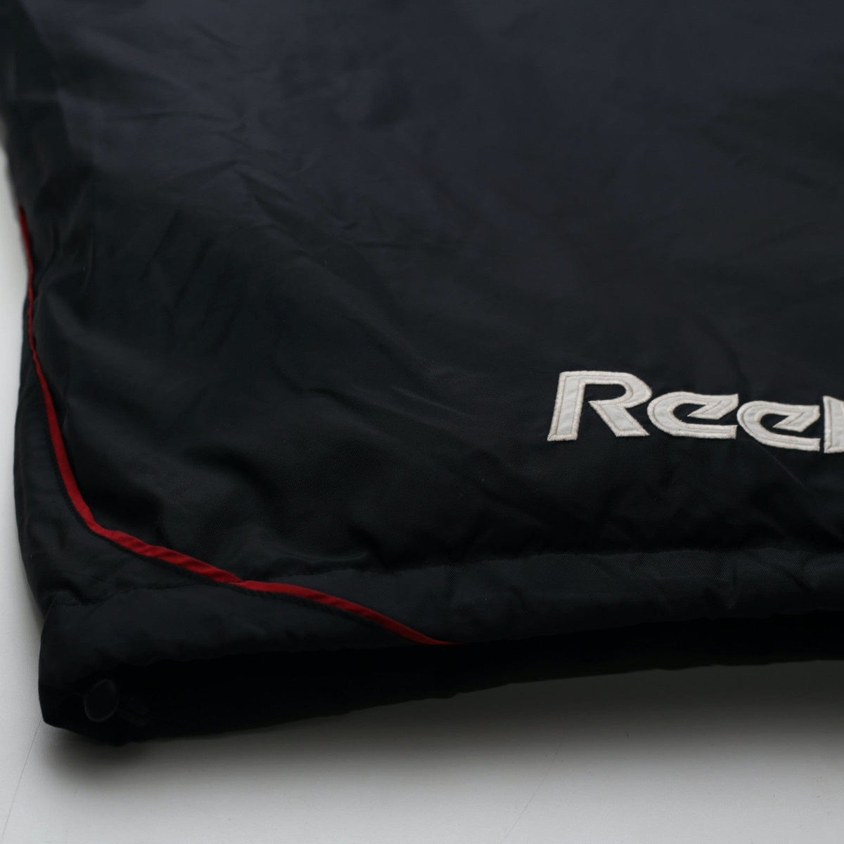 2002/04 Liverpool Vintage Reebok Padded Football Bench Coat Jacket (S/M)