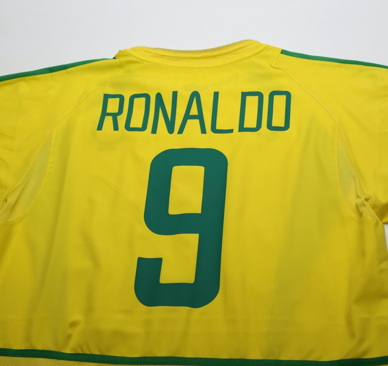 2002/04 RONALDO #9 Brazil Vintage Nike Home Football Shirt (L)