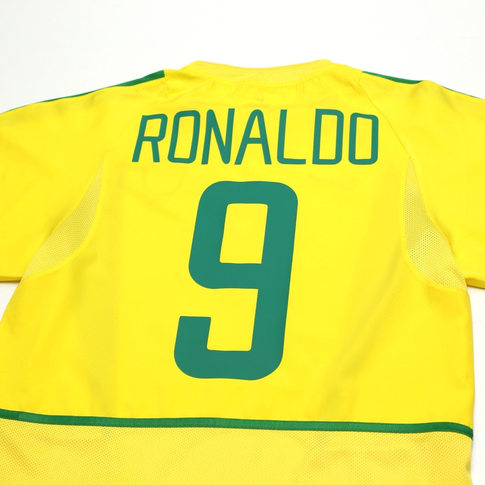 2002/04 Ronaldo #9 Brazil Vintage Nike Home Football Shirt (S)