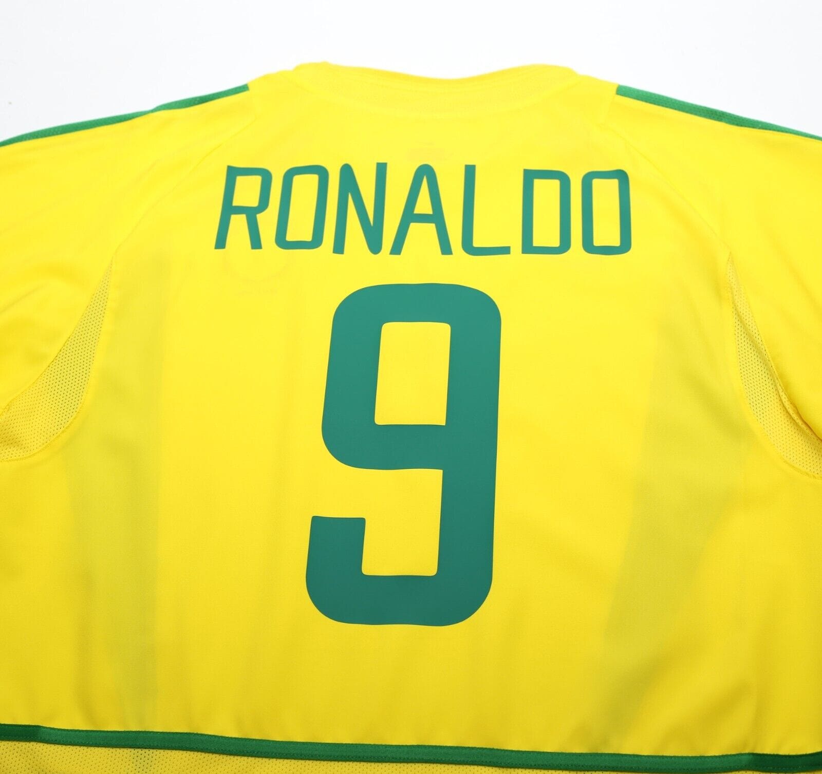 2002/04 RONALDO #9 Brazil Vintage Nike WC 2002 Home Football Shirt (L)