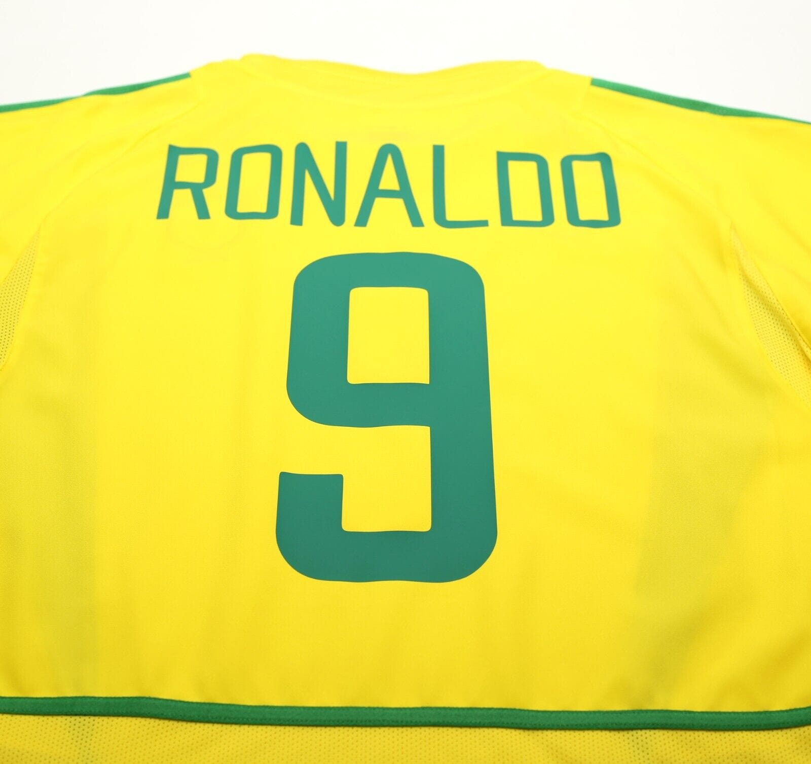 2002/04 RONALDO #9 Brazil Vintage Nike WC 2002 Home Football Shirt (L)