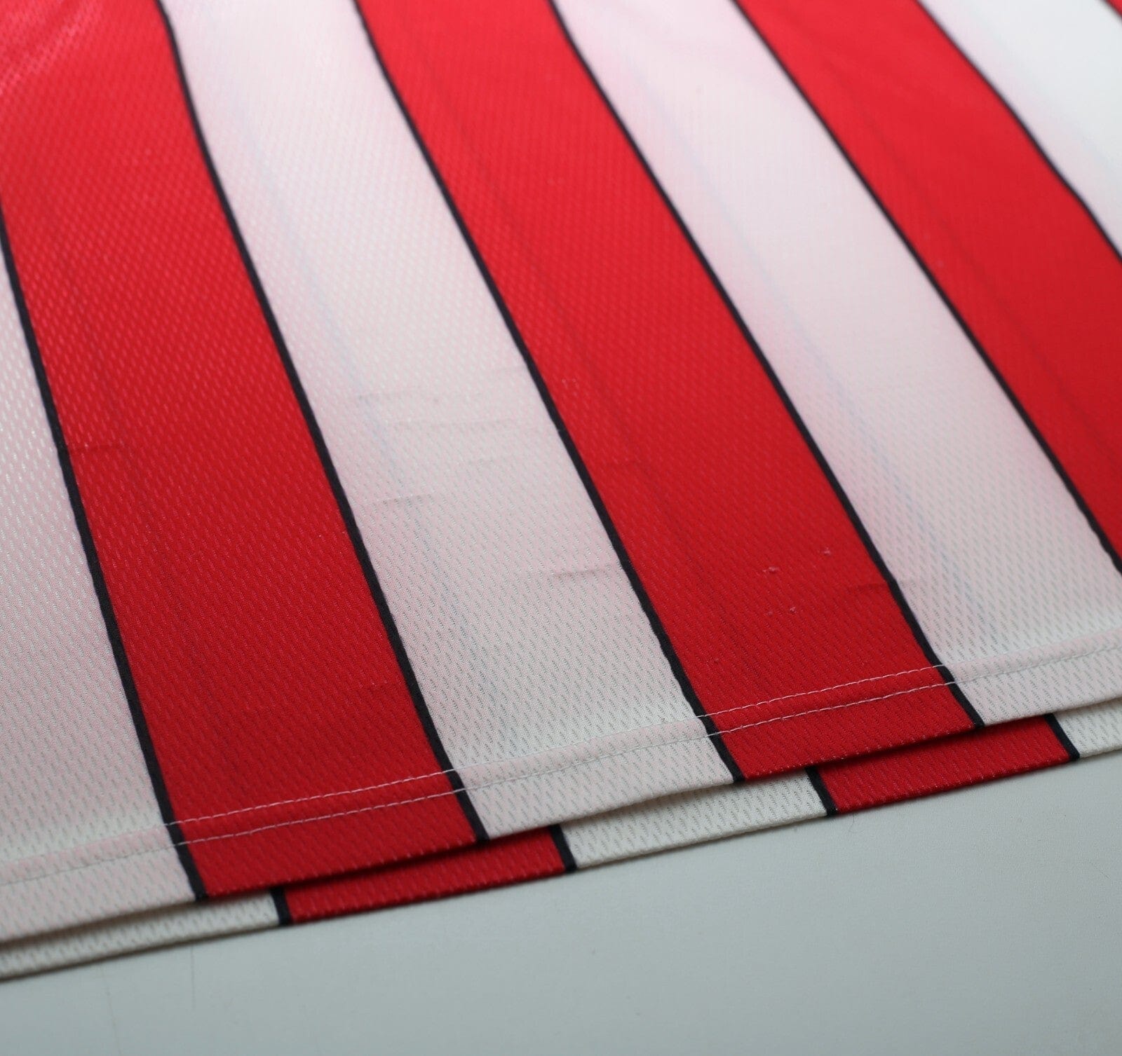 2002/04 SHEFFIELD UNITED Vintage le coq sportif Football Shirt (M)