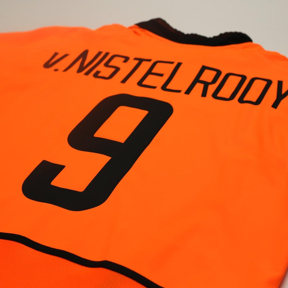 2002/04 Van Nistelrooy #9 Holland Vintage Nike Home Football Shirt (L)