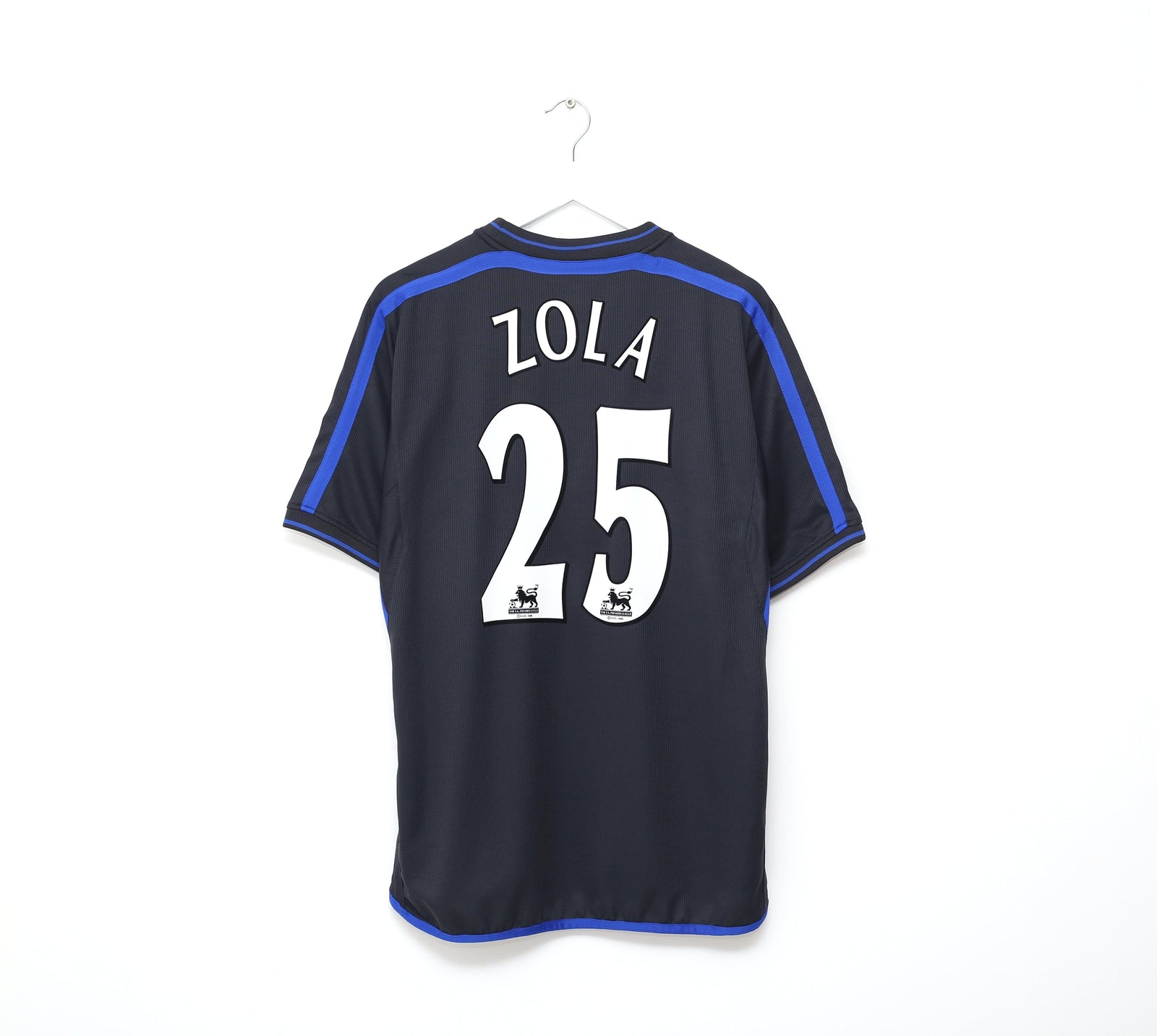 2002/04 ZOLA #25 Chelsea Vintage Umbro Away Football Shirt (L)