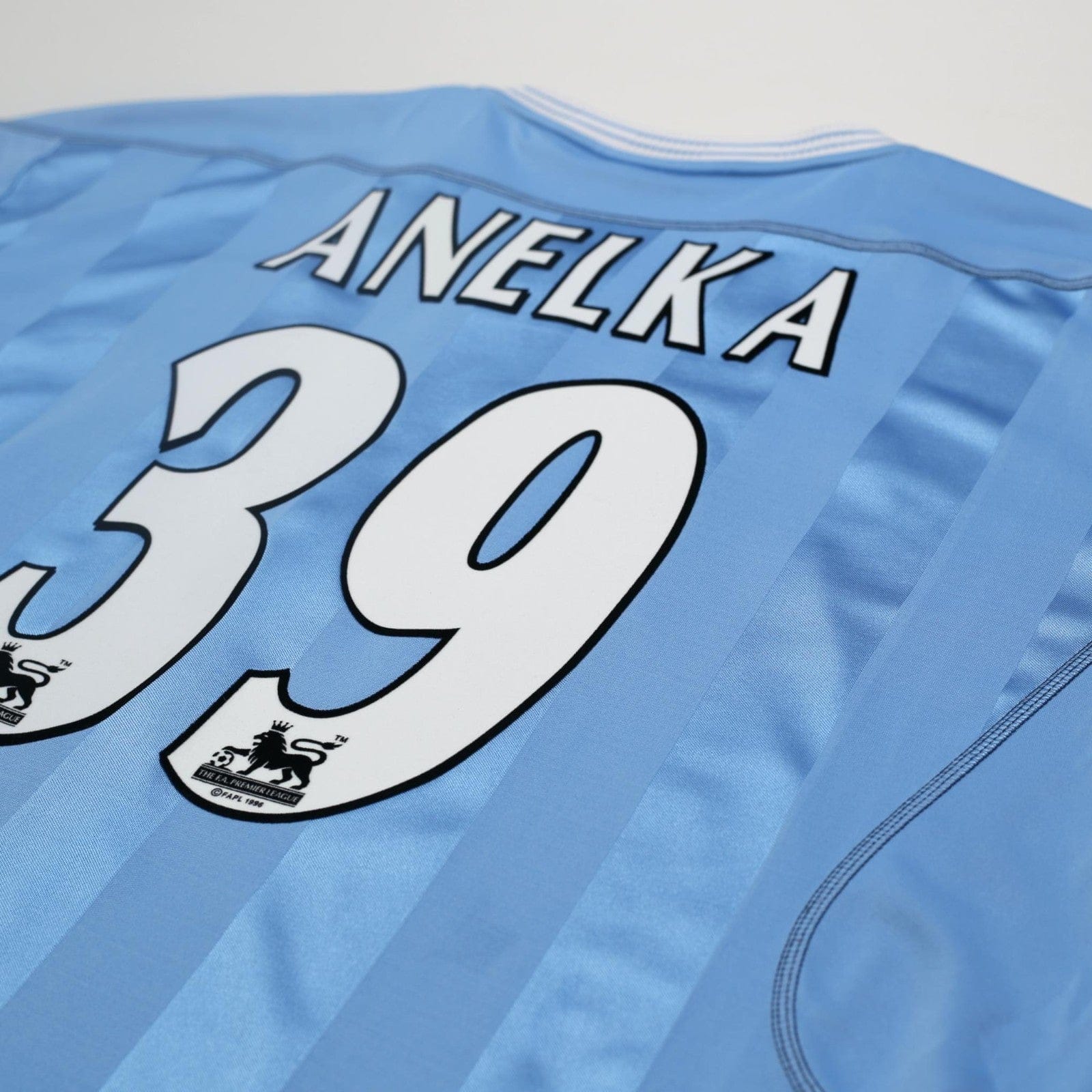 2003/04 Anelka #39 Manchester City Vintage Reebok Home Football Shirt (XL)