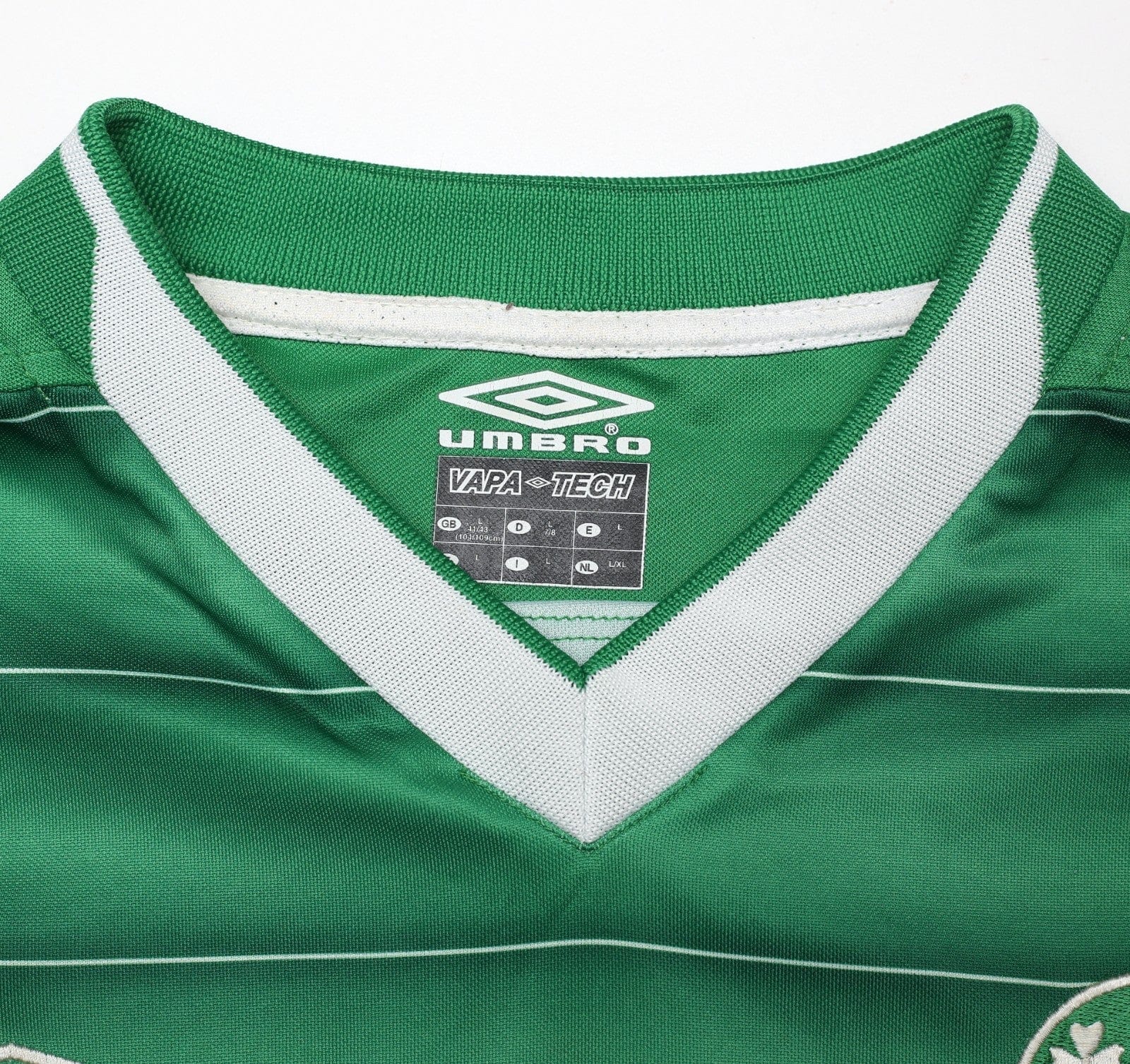 2003/04 KEANE #6 Ireland Vintage Umbro Home Football Shirt (L)