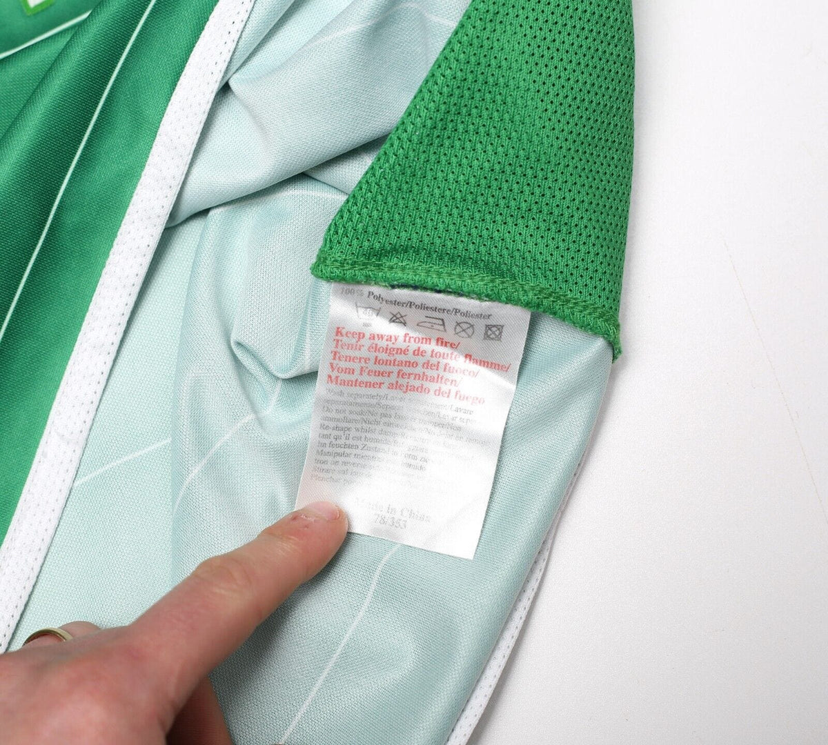 2003/04 KEANE #6 Ireland Vintage Umbro Home Football Shirt (M)