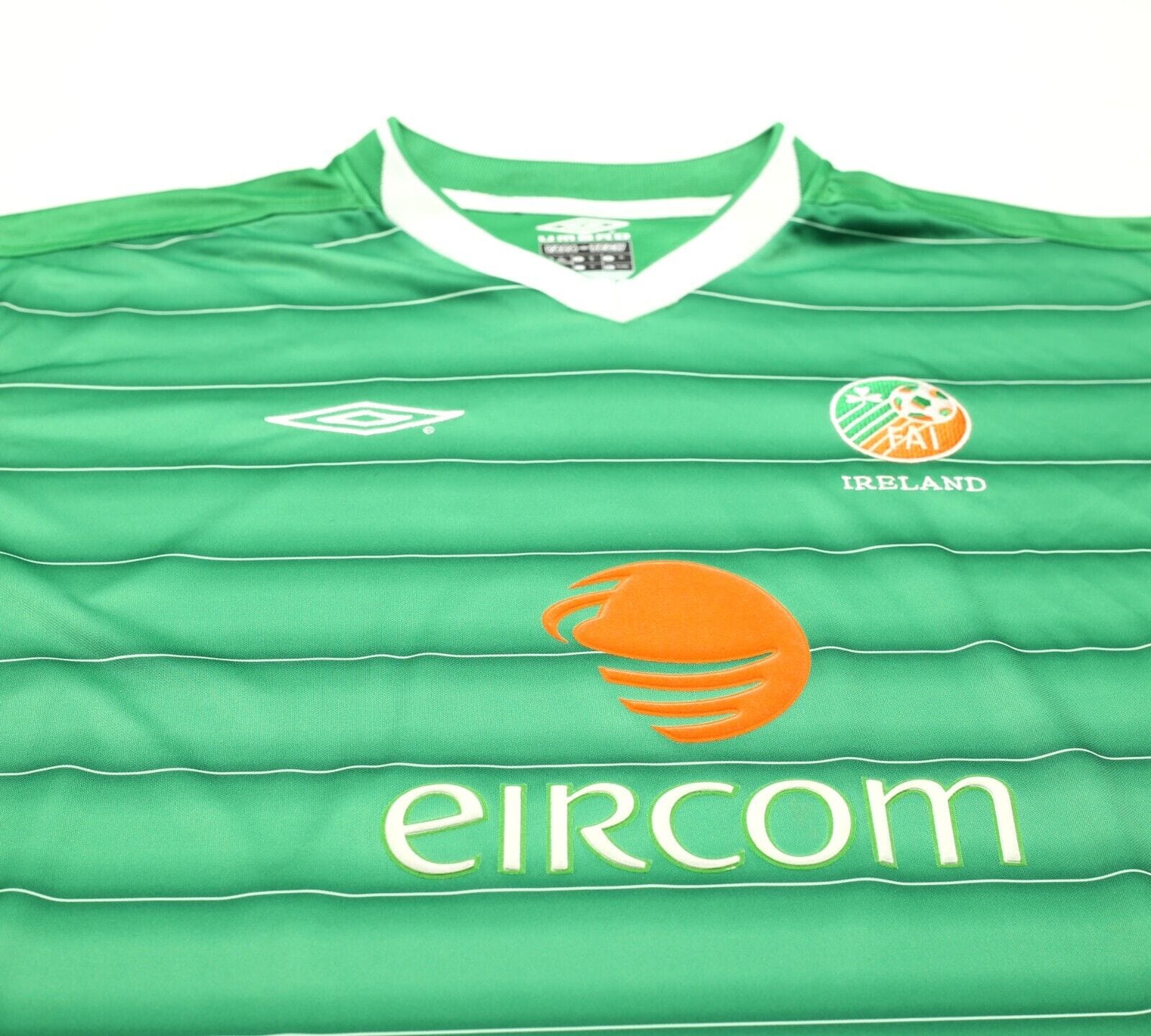 2003/04 KEANE #6 Ireland Vintage Umbro Home Football Shirt (XL)