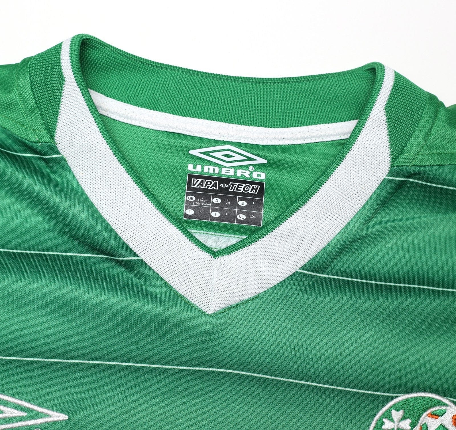 2003/04 KEANE #6 Ireland Vintage Umbro Long Sleeve Home Football Shirt (L)