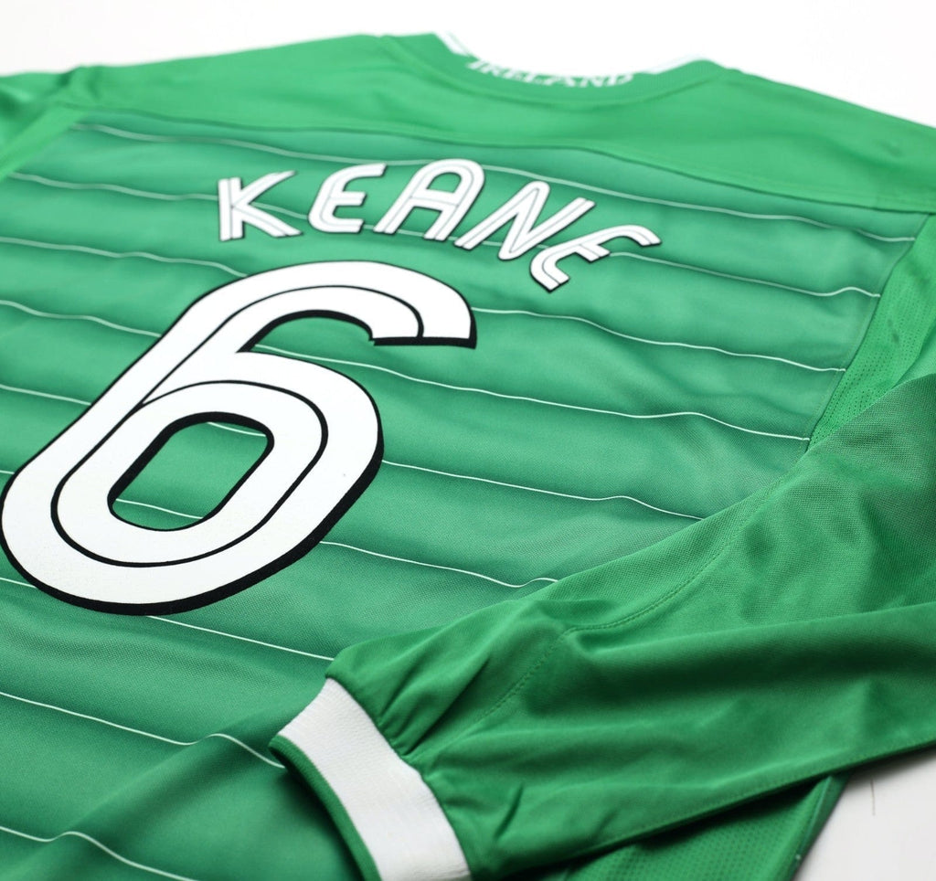 2003/04 KEANE #6 Ireland Vintage Umbro Long Sleeve Home Football Shirt (L)